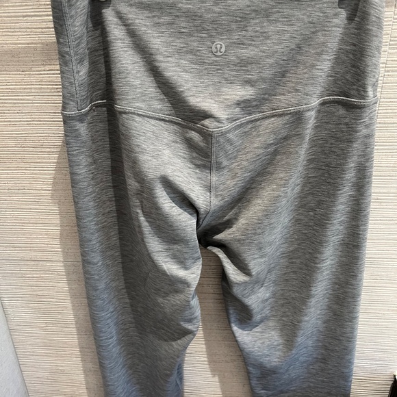 Lululemon Size 8 - 25 inches long - Picture 6 of 7